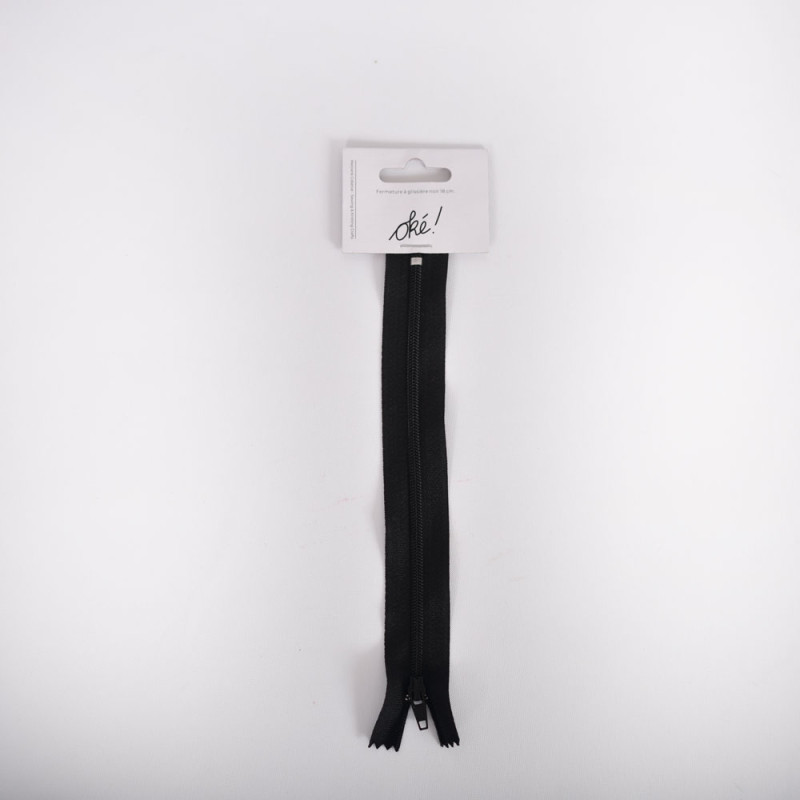 FERMETURE A GLISSIERE CLASSIQUE  18 CM. NOIR